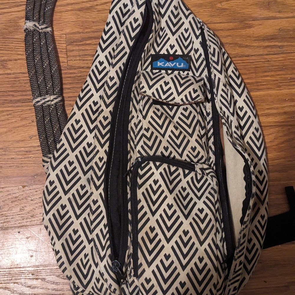 KAVU Geometric Black and Cream Belt Bag